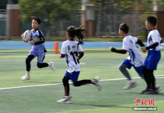 12��27�գ�Сѧ����������ڱ����С���������� �ű� ��