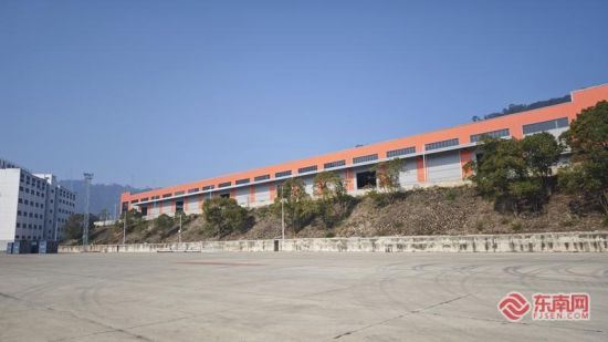 ����԰�ڵĲֿ� ���������� ������ ��