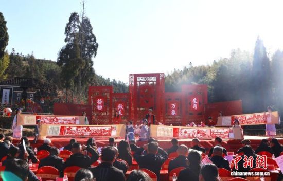 ���Ľ촰�����⾫Ʒչ��Ļ�ֳ��������� ��