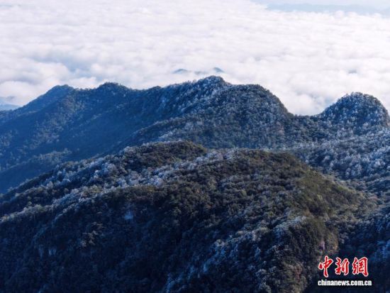 1��3�գ�������ƽ˳���ر�ɽ�羰��ʤ��������ӿ��ɽ����ڡ��˪�����������续��(���˻�����)���������� ������ ��