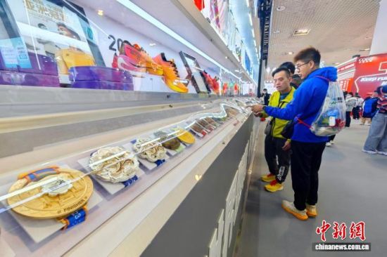 1��10�գ��������ţ����ڲιۡ������ᡱ����������� ������ ��