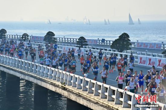 ͼΪѡ�ֱ����������ĺ��������ϡ���������� ������ ��