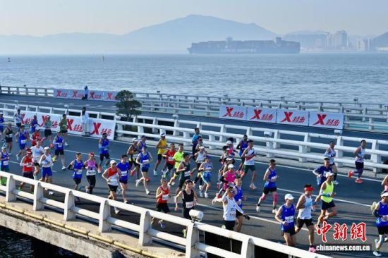 ͼΪѡ�ֱ����������ĺ��������ϡ���������� ������ ��