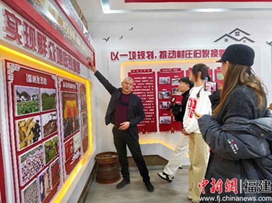 ����¬��ǽ������Ӵ�ķ�չ���̼����·���