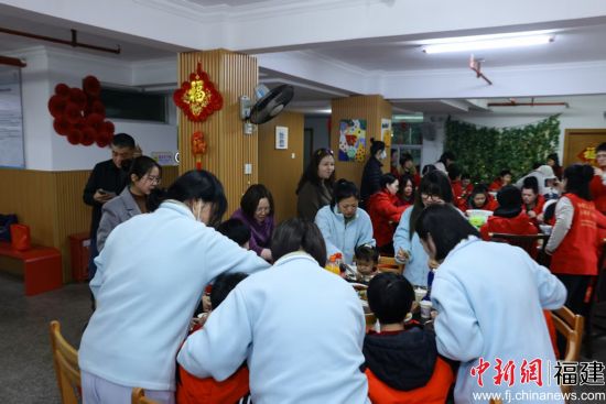 �����ж�ͯ����Ժ������ҹ����С�ƹ���Я�֡��ϸ��ޡ����ĳﱸ���ֳ�ů�����ڡ����� ��