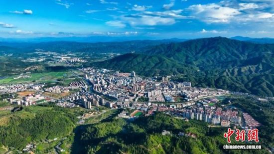 ������Ϫ��(���˻���Ƭ)��������