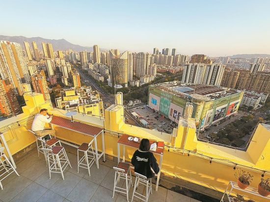 ��������1��¥��̨�ϵĿ��ȵ���˿�һ�߱������ݳǾ���һ��Ʒζ���ȡ�