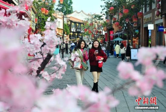 2��10�գ������ڸ�����������ʷ�Ļ������ι����档��������� �ű� ��