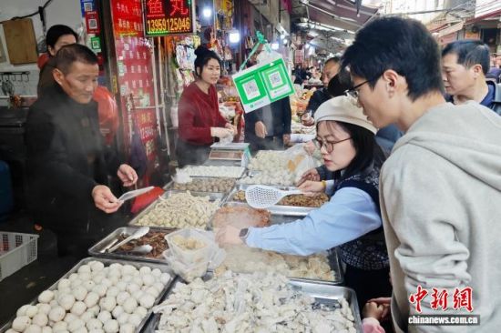 ͼΪ�����ڹ�����ʳ�������������� ������ ��