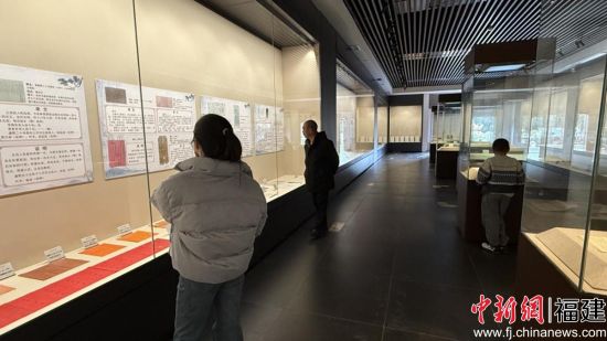 ���������ڲι۴������顣