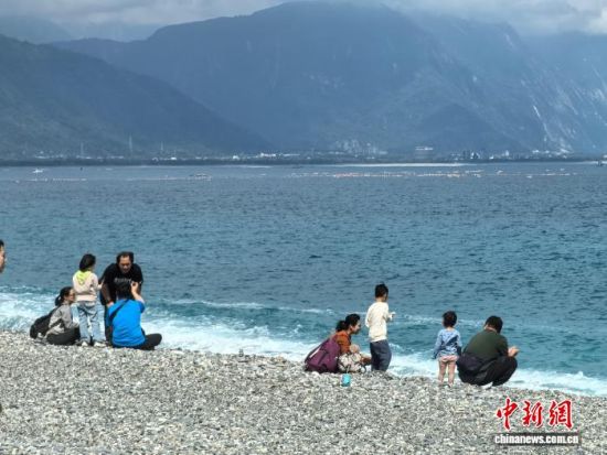 2��21�գ��ο���̨�廨������̶�����羰�����档��������� ����� ��