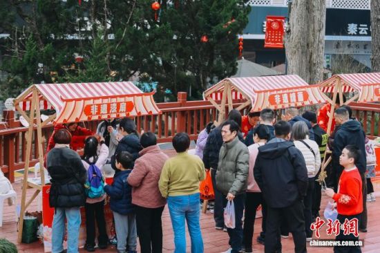 ͼΪ�οͲι۷����м������ŷ� ��