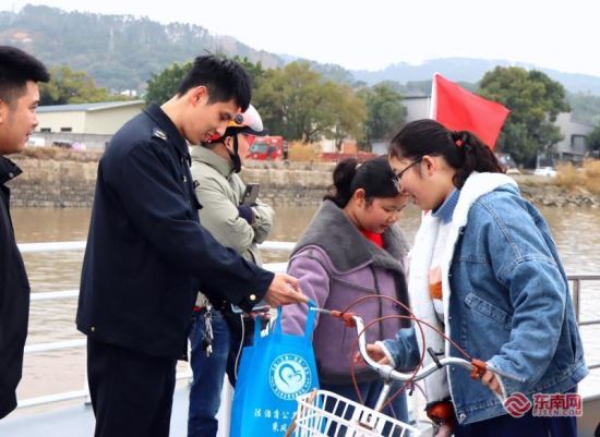 ������ԱΪ���������ϡ���ѧ������