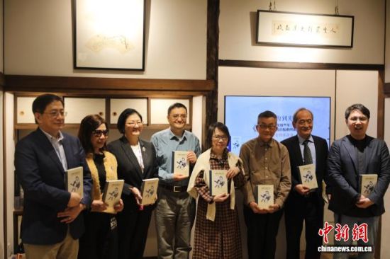 2��26�գ���̨��ԭ�����Ļ�������ִ�г���ý�����ž���(��һ)����ġ�̨��⸴��Щ�꣺����1945��ǰ���̥����������һ����̨�������������������� ����� ��