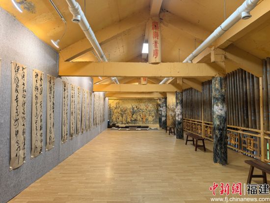 ����ʥԴ��Ժ������ʽ�ߴ������Ѳ��չ���й���ʮ��վ��ʥԴ���ֳ������������� Ҷï ��