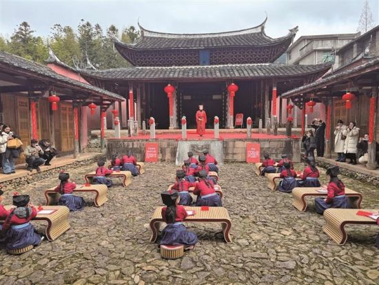 ˫Ϫ������������