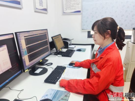 ����ͼΪ��÷�ڶ��ź��豸���е��ġ�����ɼ ��