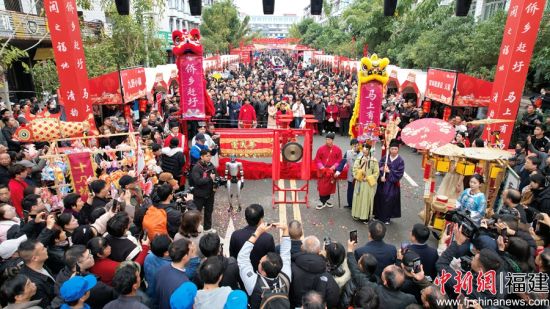 ������ֳ�����������ý�����Ĺ�ͼ