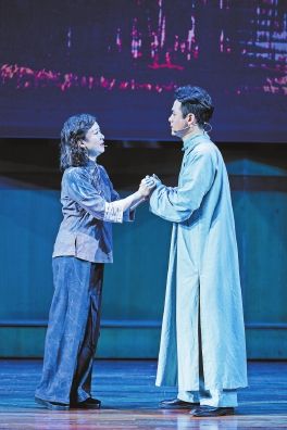 �������밮�˹������̳��ϵĻ��񡱣����ݾ��塣