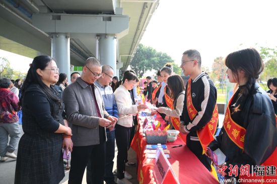 ����8�����磬2026�����ݡ�3��15������������Ȩ�汣������������ƽ�����������»������AI���˻��ƴ����ؾ��С������б�����ҵЭ�ṩͼ