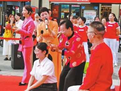 �����������֯�������ظ�����չ�˲�����������Ů�������֯��ϲ���Ļ��о������������