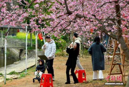 3��9�գ��ο���ӣ��԰���ͻ������������ ������ ��