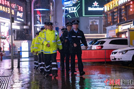 ����������ȦѲ�ߡ����� ��