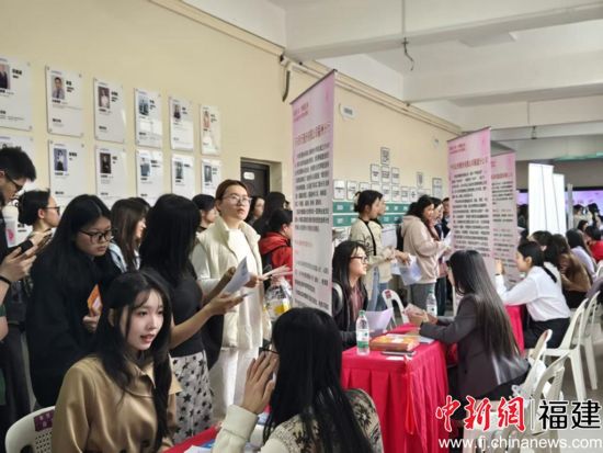 ��Ƹ���ֳ���Ҷ������