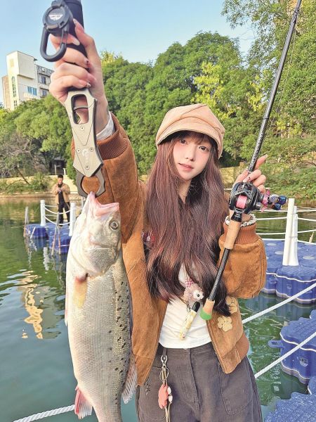 ·�ǵ�������Խ��Խ���Ů�԰����ߡ�