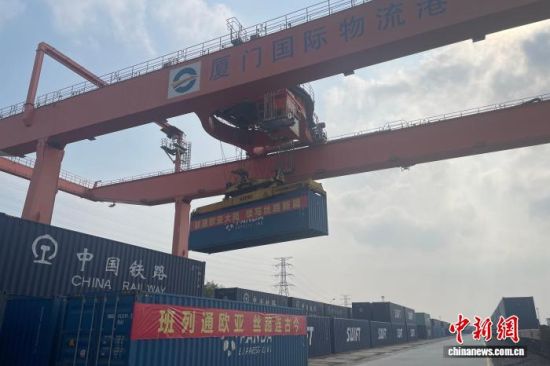 24�գ�������������·������ͨ;����Ǩ������������߽����Ź��������ۣ�̽��������ͨŷ�ǵĿ羳����ͨ���������������� �ű� ��