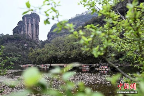 3��22�գ�������ƽ�����˳�������������ɽ���ҹ�԰����Ϫ����������� �ű� ��