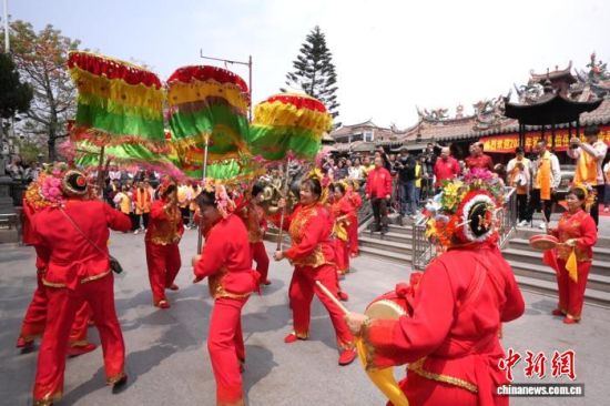 3��27�գ��������������ͽ��300�๫��ִ�Ȫ��ͨ����������ͼΪ�����ݳ���(Ȫ��ͨ����������ͼ)