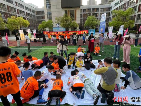 ����29�գ�ȫ���׸�ȫ��������IP���帣��󡱳��������������帣����־Ը��(��������־Ը��)��ļ�������ڸ��ݾ��С����췽��ͼ