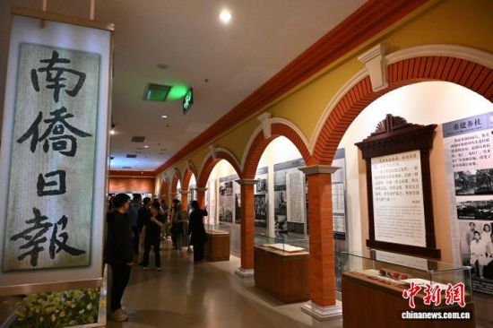 3��24�գ��ι����ڳ¼θ�������ڲιۡ���������� �ű� ��