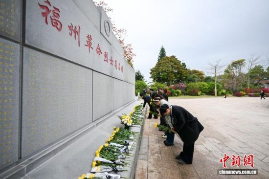 ȫ����Ա�������£�������������Ҿ����ʻ��������Ӣ�ҵ����޾����������廳������Զ ��