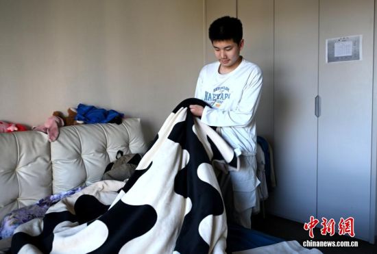 ͼΪ4��1�գ��������ڼ��������̡���������� ���� ��