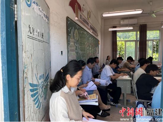 ����ʦ����ѧר�ҽ�У����