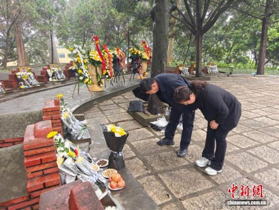 ����֥����������Ů������������ʿĹ������Ϲ�������ׯ�ص���̬����οӢ�ҡ����а�˼����̩����ý�����Ĺ�ͼ