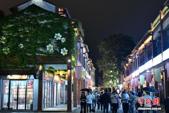 4��5�������������ڣ�λ�ڸ���ʡ������ܼ���������ݹų�����ͷ�ܶ������������ �ű� ��