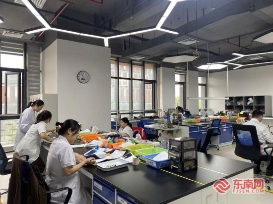 ����ʡ�˼����Ľ���ʵ���ҡ�