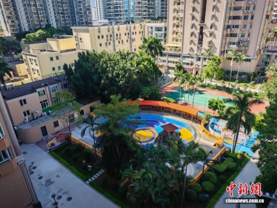 ����������㳡С����Ӿ�ػ�Ȼһ�¡� ������ ��