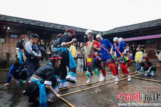 ͼΪ��ֳ�����ΰ ��