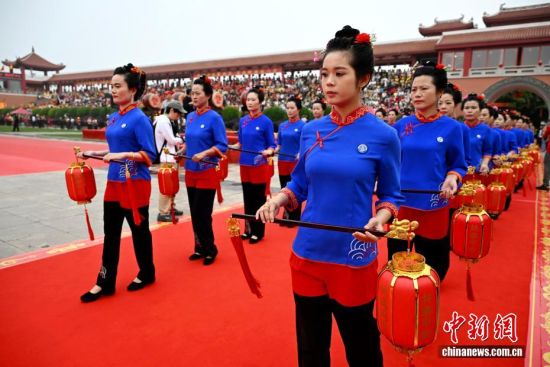 ͼΪ����Ů�����ֳ������������ ���� ��