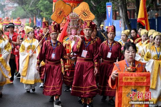 ͼΪ���ع�������½���ִ����޵������������ ���� ��