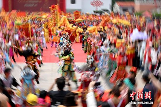 ͼΪ��ֳ���Ӣ����������ˡ���������� ���� ��