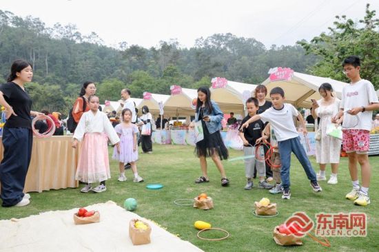 С���������ڻ����Ϸ���棨���췽��ͼ��