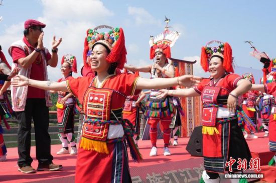 4��19�����磬�������ֽڡ�����������͡���Ը��ڸ���ʡ�������Ϻ�͡���������鿪�����Ϻ�����ý�����Ĺ�ͼ