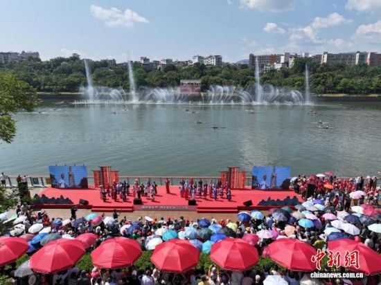 4��19�����磬�������ֽڡ�����������͡���Ը��ڸ���ʡ�������Ϻ�͡���������鿪�����Ϻ�����ý������ ��ͼ