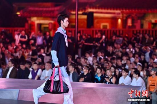 ͼΪģ���ֳ����㡣��������� ������ ��