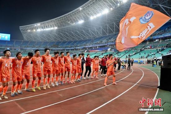 ͼΪ���Ŷ���ףʤ������������� ������ ��